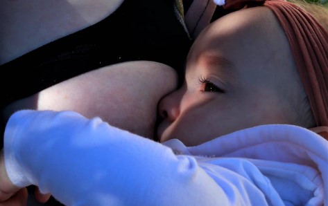 benefit of breastfeeding for the baby